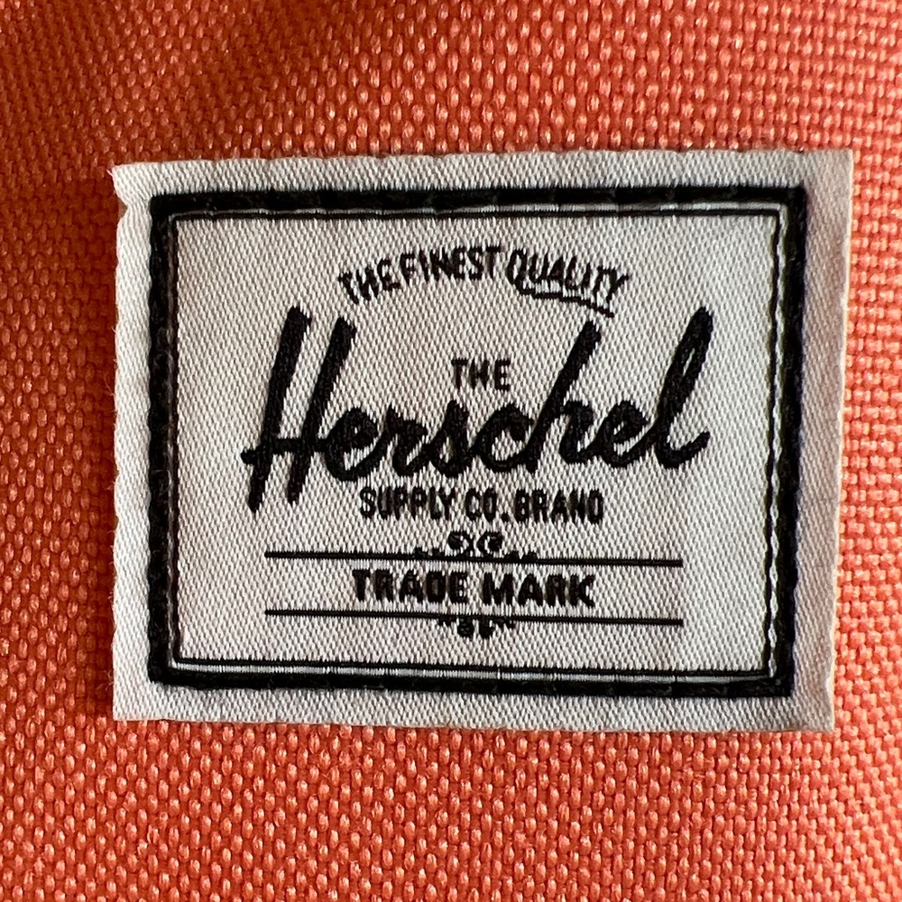 NWOT HERSCHEL SUPPLY CO 15L Grove Backpack - Picture 8 of 16